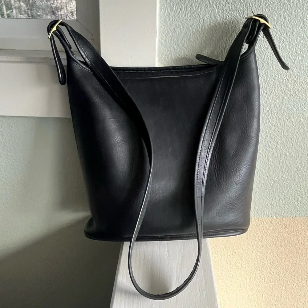 PROJECT: READ before purchasing - Vintage Coach Black Shoulder Sac Style 9730 - Picture 15 of 15